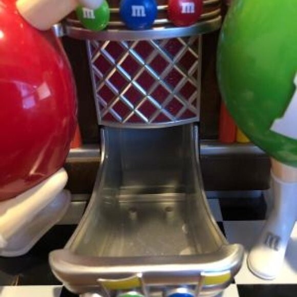M&M's Rockin Roll Cafe Jukebox Candy Dispenser - Picture 7 of 7